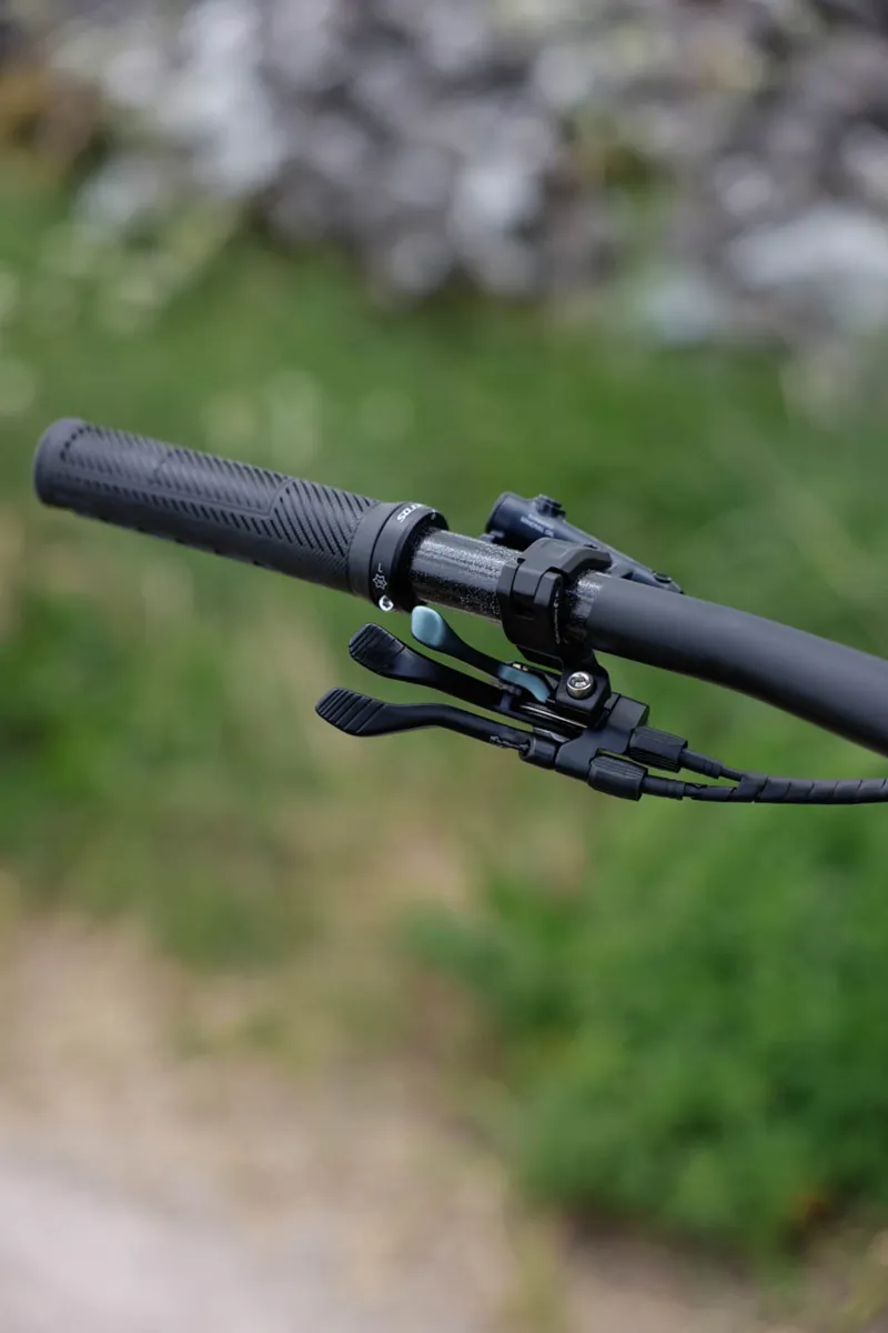 Scott Spark ST 910 TR Carbon Mountain Bike in Black-4