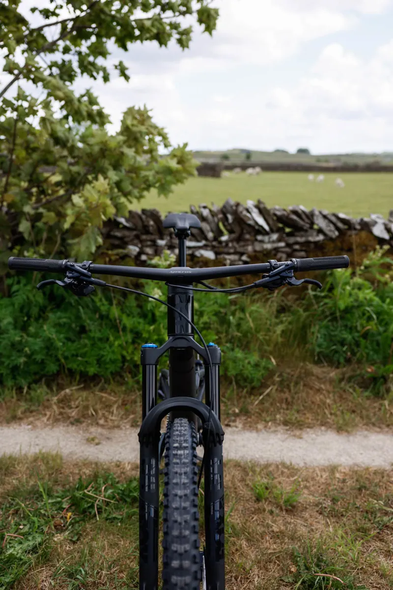 Scott Spark ST 910 TR Carbon Mountain Bike in Black-10