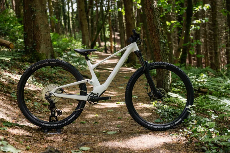 Scott Contessa Spark 930 Mountain Bike in White-1