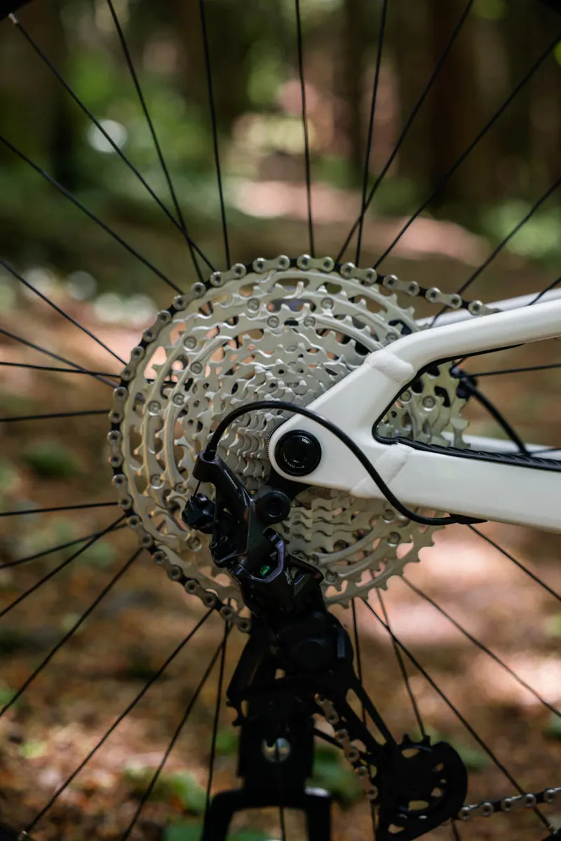 Scott Contessa Spark 930 Mountain Bike in White-11