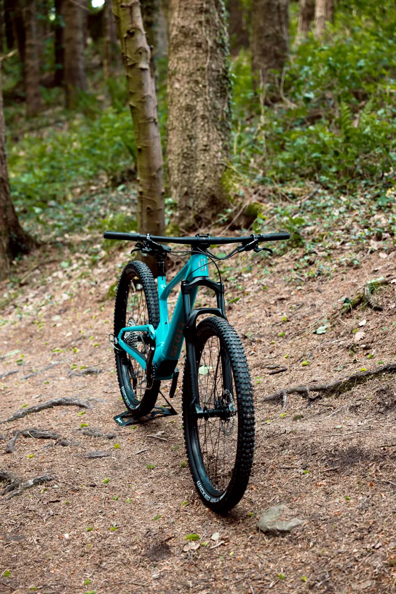 Scott Spark 960 Mountain Bike in Blue-1