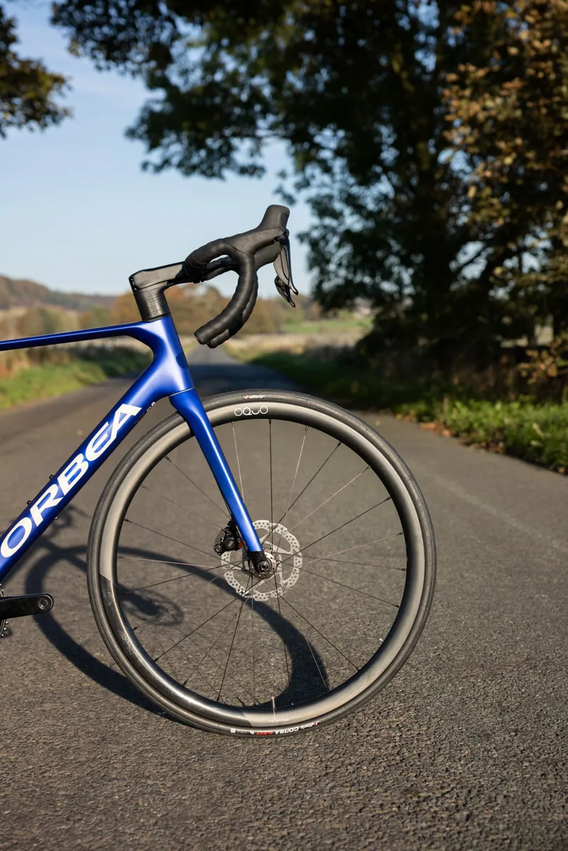 Orbea Orca M35i Shimano 105 Di2 2x12sp Zipp OQUO Carbon Wheelset Medium 53 and Large 55Blue-8