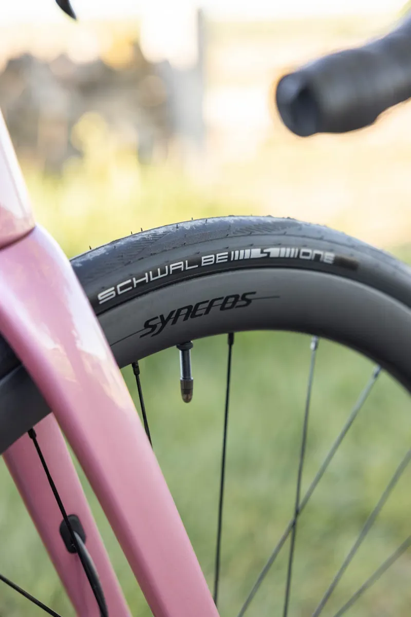 SCOTT Addict RC 30 Carbon Road Bike Shimano 105 Di2 - Medium 54cm Ash Pink-4