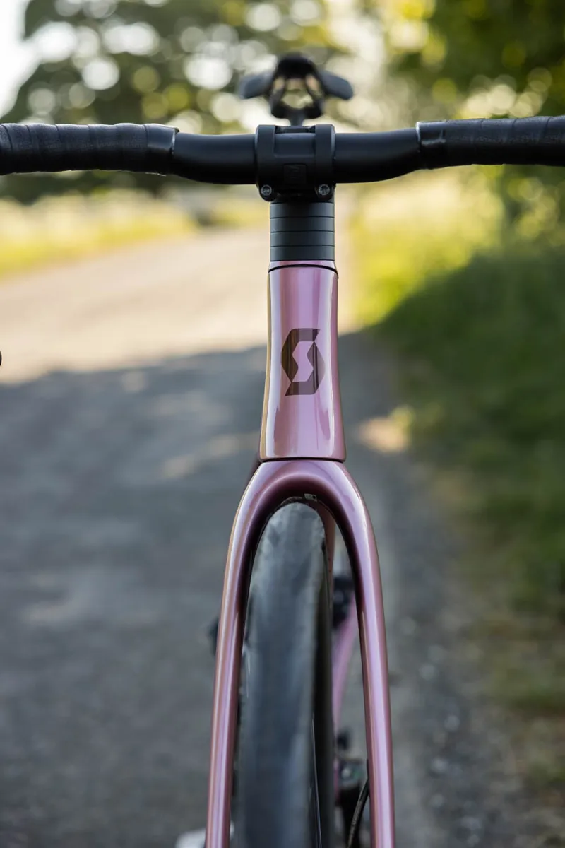 SCOTT Addict RC 30 Carbon Road Bike Shimano 105 Di2 - Medium 54cm Ash Pink-8