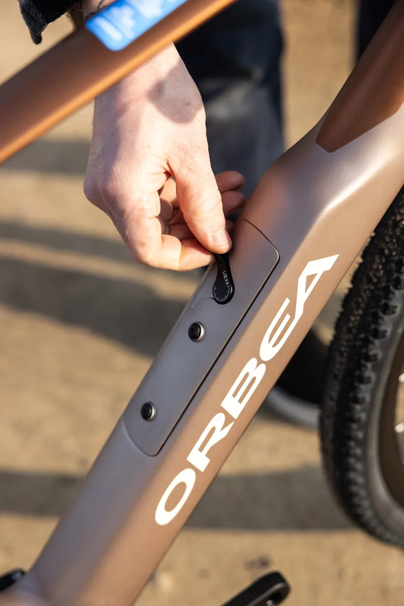 Orbea Terra M30Team 1X Gravel Bike in Nickel/Cinnamon Matt-8
