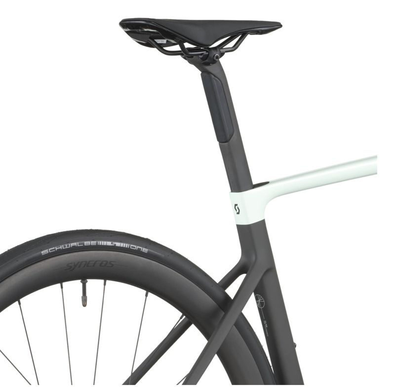 Scott Addict RC 30 Road Bike in Frozen Green/Carbon Black-7